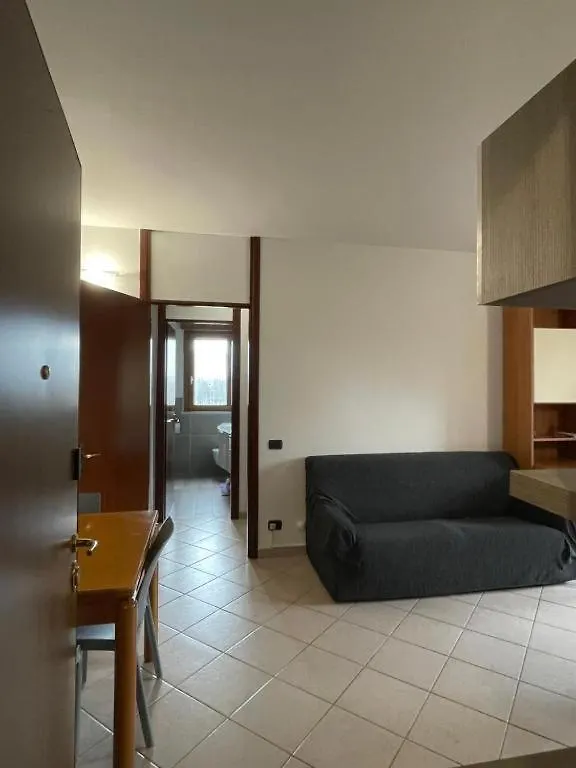 Appartement Pm 2 Via Alcide De Gasperi à Rozzano Italie