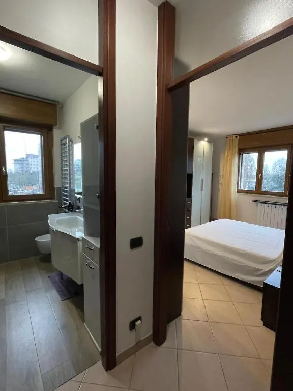 Appartement Pm 2 Via Alcide De Gasperi à Rozzano 0*,