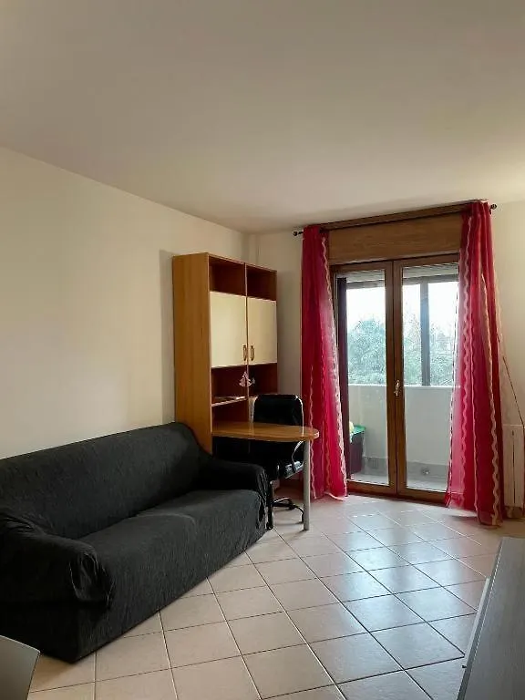 Appartement Pm 2 Via Alcide De Gasperi à Rozzano Italie